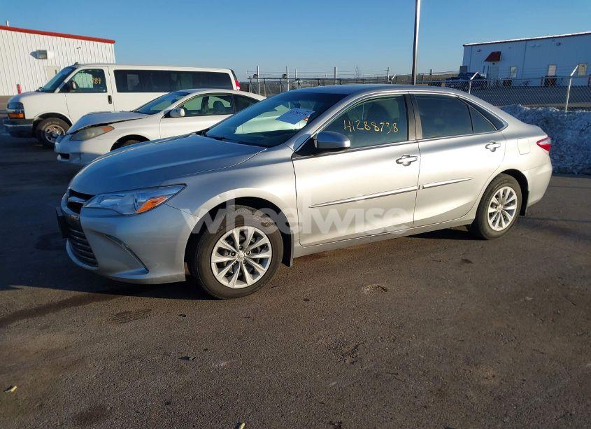 Photo 2 of 2017 Toyota Camry LE (VIN 4T1BF1FKXHU741326)