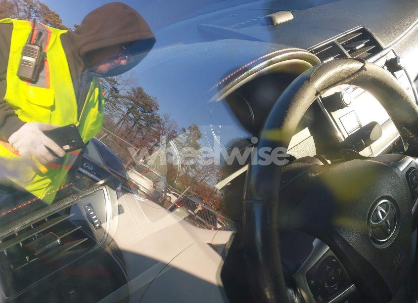 Photo 14 of 2017 Toyota Camry SE (VIN 4T1BF1FKXHU747286)