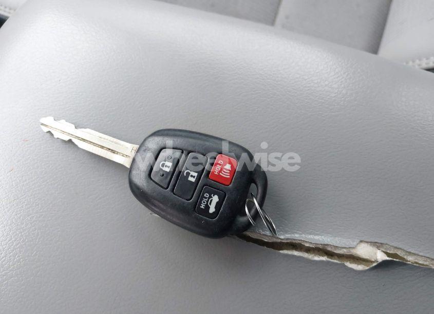 Photo 11 of 2017 Toyota Camry SE (VIN 4T1BF1FKXHU768509)