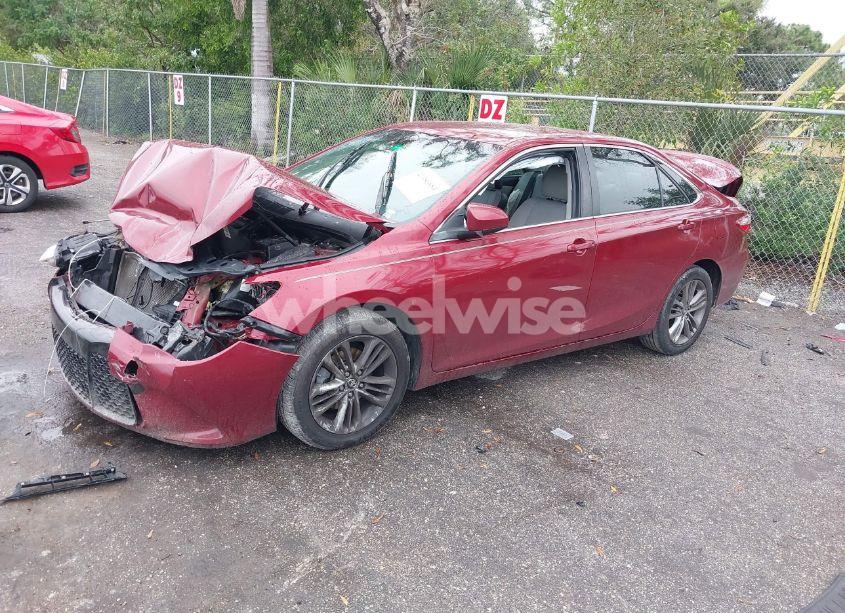 Photo 2 of 2017 Toyota Camry SE (VIN 4T1BF1FKXHU768509)