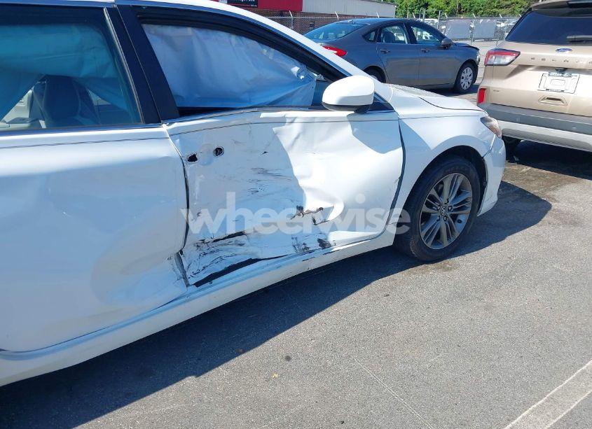 Photo 17 of 2017 Toyota Camry SE (VIN 4T1BF1FKXHU778831)