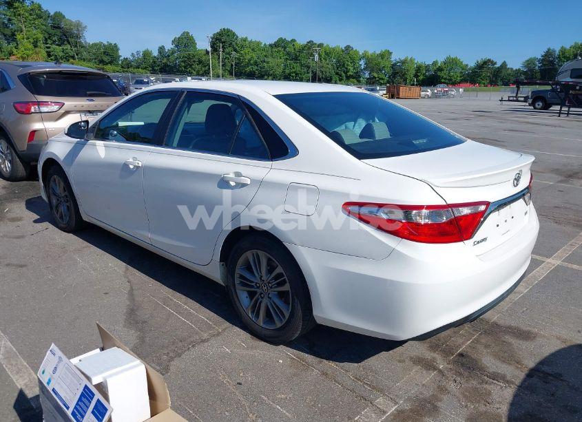Photo 3 of 2017 Toyota Camry SE (VIN 4T1BF1FKXHU778831)