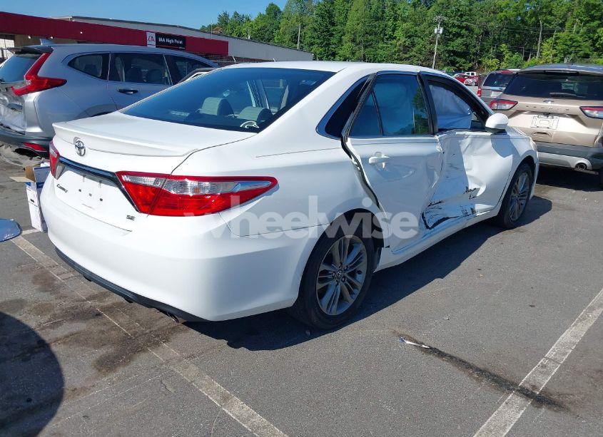 Photo 4 of 2017 Toyota Camry SE (VIN 4T1BF1FKXHU778831)