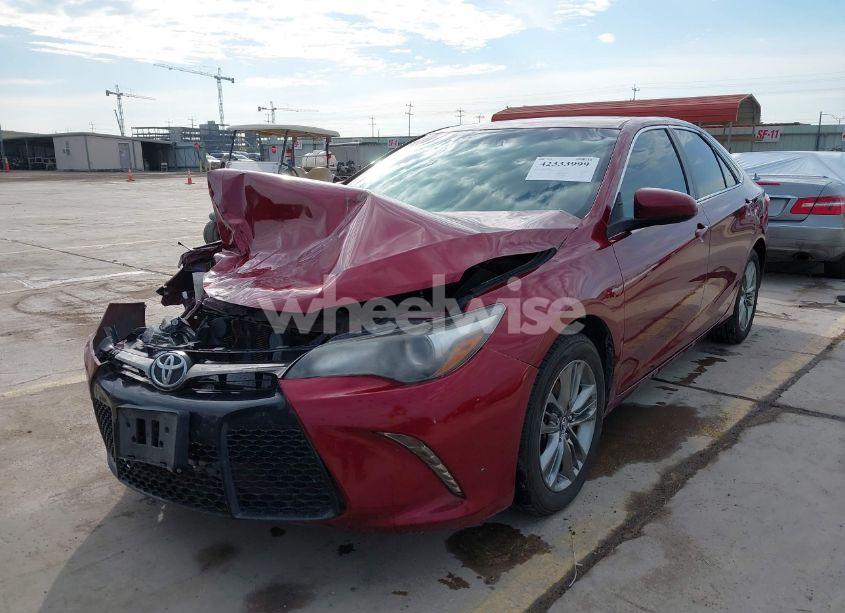 Photo 2 of 2017 Toyota Camry SE (VIN 4T1BF1FKXHU779607)