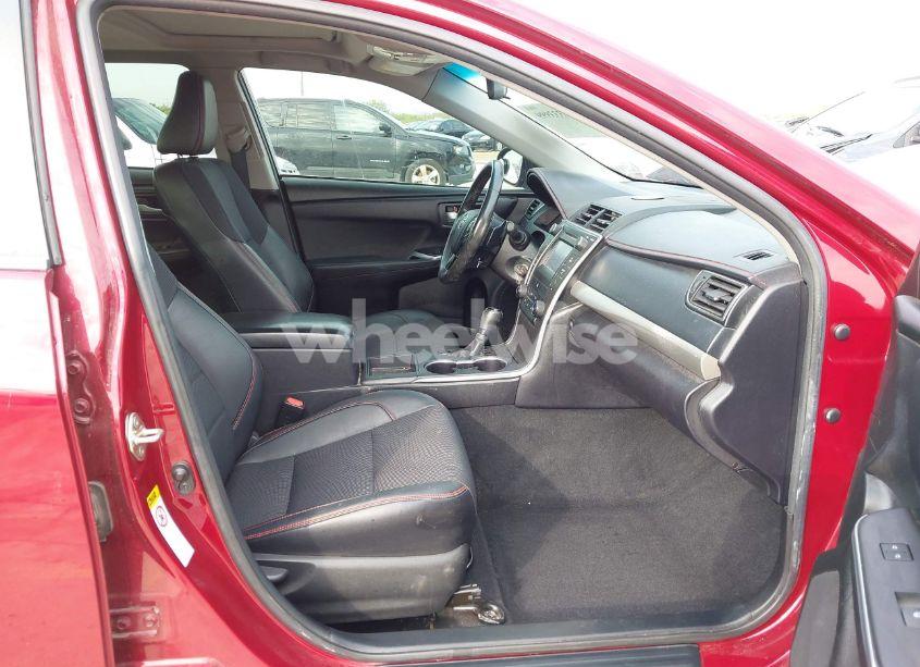 Photo 5 of 2017 Toyota Camry SE (VIN 4T1BF1FKXHU779607)