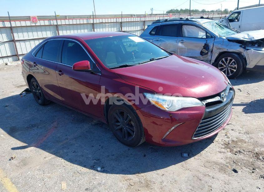 2017 Toyota Camry LE (VIN 4T1BF1FKXHU799341) main photo
