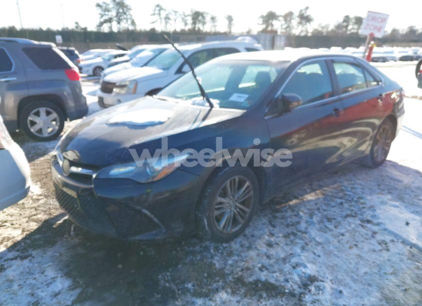 Photo 2 of 2017 Toyota Camry SE (VIN 4T1BF1FKXHU805784)