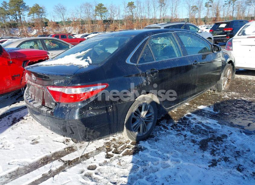 Photo 4 of 2017 Toyota Camry SE (VIN 4T1BF1FKXHU805784)