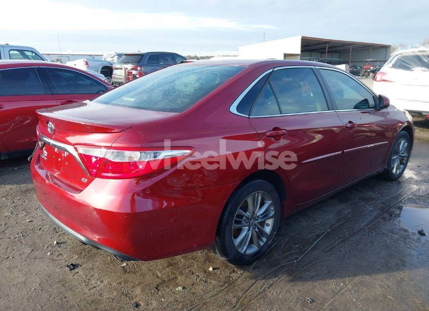 Photo 4 of 2017 Toyota Camry SE (VIN 4T1BF1FKXHU807633)