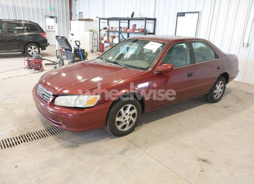 Photo 2 of 2000 Toyota Camry LE V6 (VIN 4T1BF22K0YU105395)
