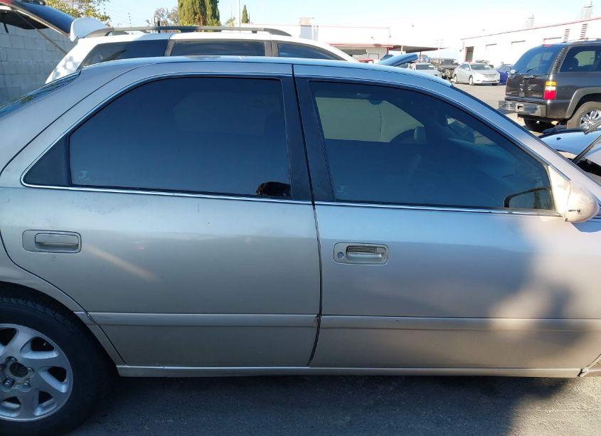 Photo 13 of 2000 Toyota Camry LE V6 (VIN 4T1BF22K0YU954197)