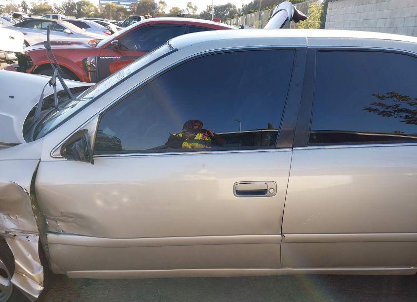 Photo 14 of 2000 Toyota Camry LE V6 (VIN 4T1BF22K0YU954197)