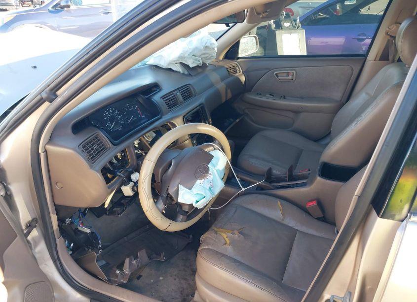 Photo 5 of 2000 Toyota Camry LE V6 (VIN 4T1BF22K0YU954197)