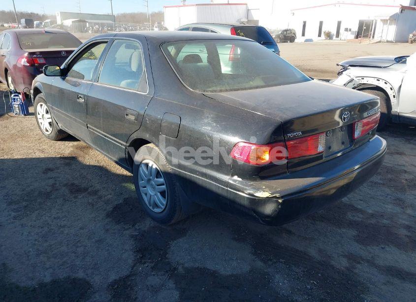 Photo 3 of 2001 Toyota Camry LE V6 (VIN 4T1BF22K11U117660)