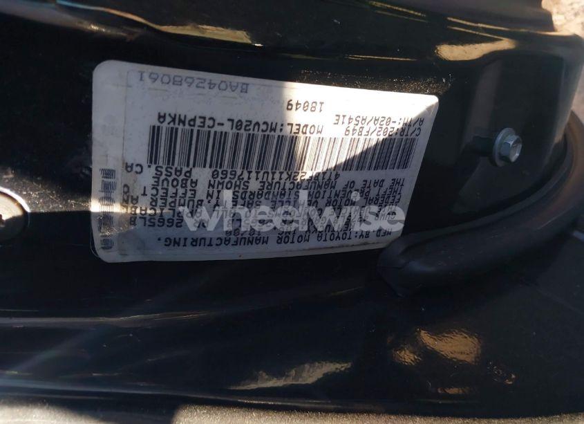 Photo 9 of 2001 Toyota Camry LE V6 (VIN 4T1BF22K11U117660)