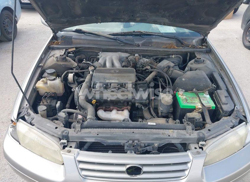 Photo 10 of 1999 Toyota Camry LE V6 (VIN 4T1BF22K2XU074780)