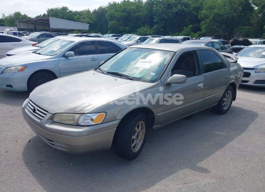 Photo 2 of 1999 Toyota Camry LE V6 (VIN 4T1BF22K2XU074780)