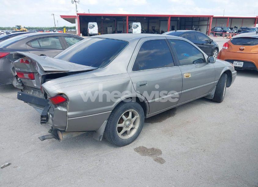 Photo 4 of 1999 Toyota Camry LE V6 (VIN 4T1BF22K2XU074780)