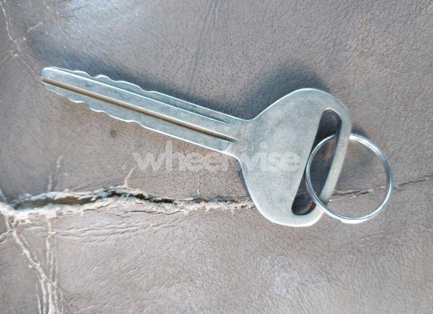 Photo 11 of 2000 Toyota Camry LE V6 (VIN 4T1BF22K2YU938471)