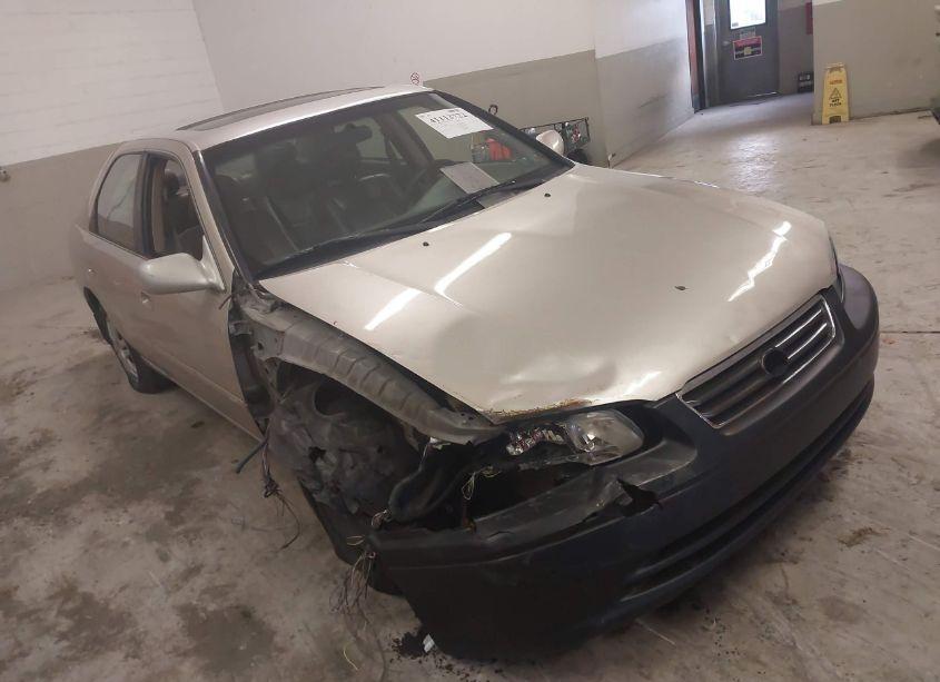 2000 Toyota Camry LE V6 (VIN 4T1BF22K2YU941340) main photo