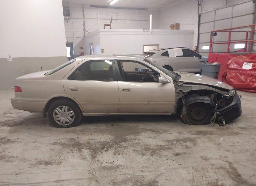 Photo 12 of 2000 Toyota Camry LE V6 (VIN 4T1BF22K2YU941340)