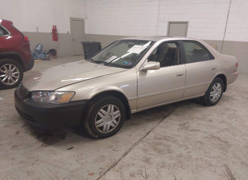 Photo 2 of 2000 Toyota Camry LE V6 (VIN 4T1BF22K2YU941340)