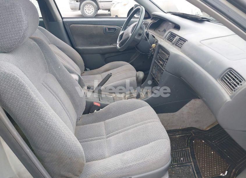 Photo 5 of 2001 Toyota Camry LE V6 (VIN 4T1BF22K31U121273)