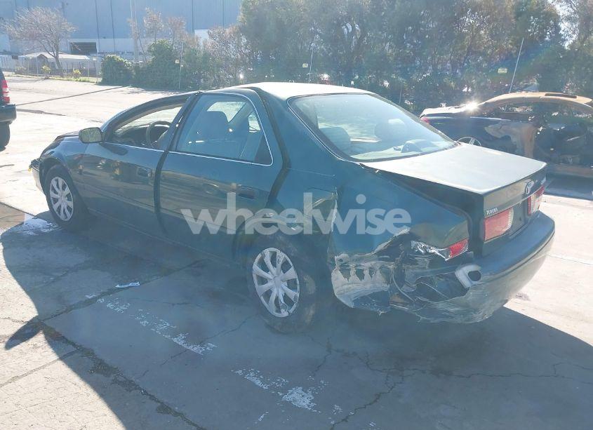 Photo 3 of 2001 Toyota Camry LE V6 (VIN 4T1BF22K31U125887)