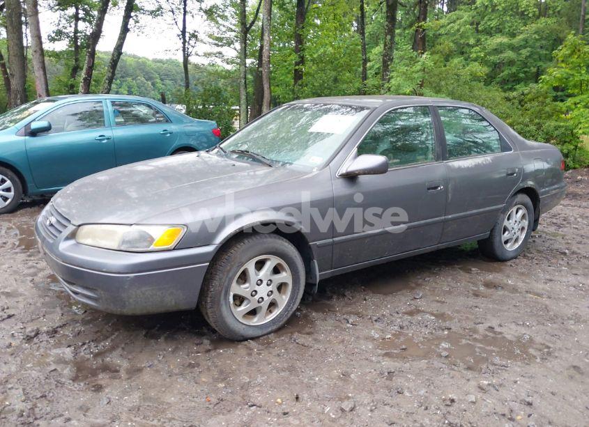 Photo 2 of 1997 Toyota Camry XLE V6 (VIN 4T1BF22K3VU014200)