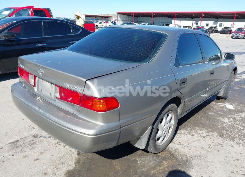 Photo 4 of 2001 Toyota Camry LE V6 (VIN 4T1BF22K41U118513)