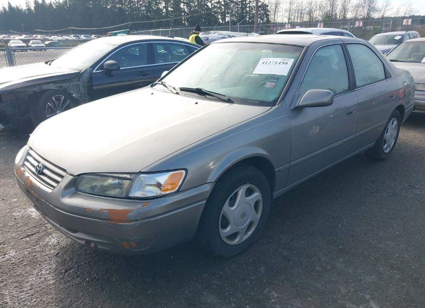 Photo 2 of 1997 Toyota Camry LE V6 (VIN 4T1BF22K4VU002458)