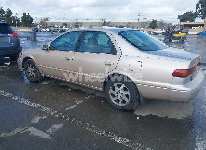 Photo 3 of 1997 Toyota Camry XLE V6 (VIN 4T1BF22K4VU911929)
