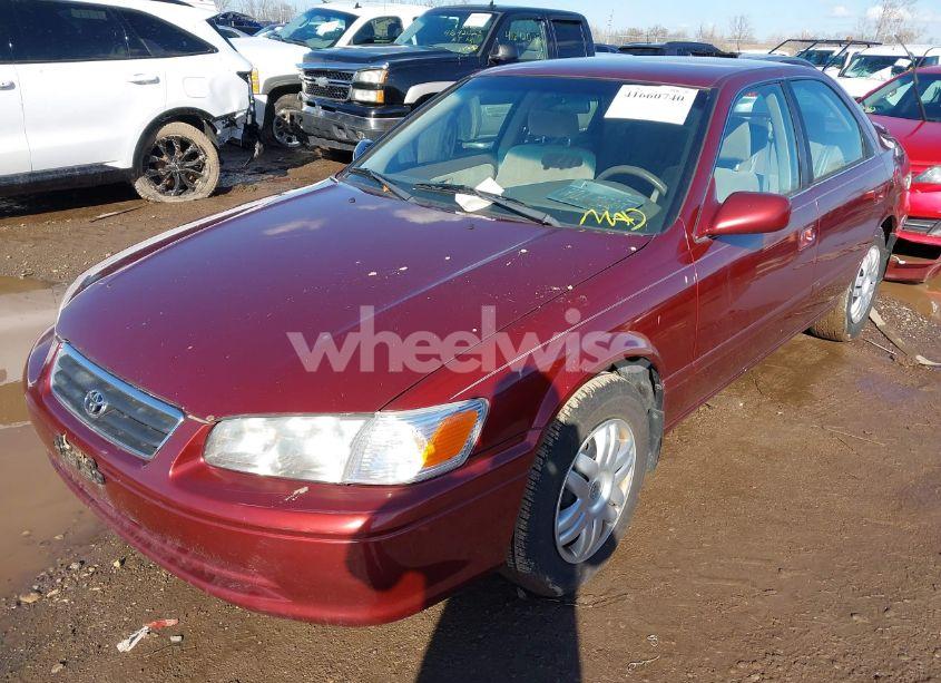 Photo 2 of 2001 Toyota Camry LE V6 (VIN 4T1BF22K51U122487)