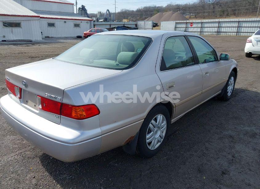 Photo 4 of 2001 Toyota Camry LE V6 (VIN 4T1BF22K51U125437)