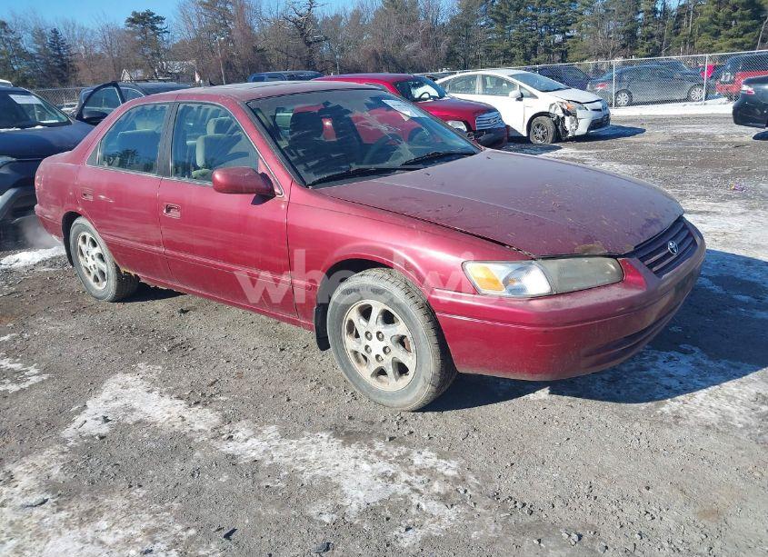 1997 Toyota Camry XLE V6 (VIN 4T1BF22K5VU036392) main photo