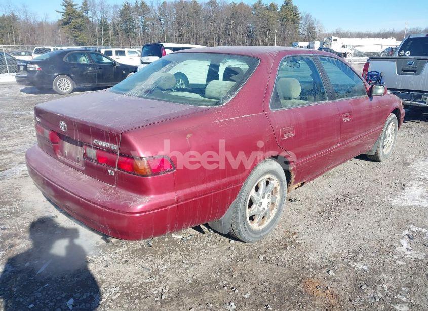 Photo 4 of 1997 Toyota Camry XLE V6 (VIN 4T1BF22K5VU036392)