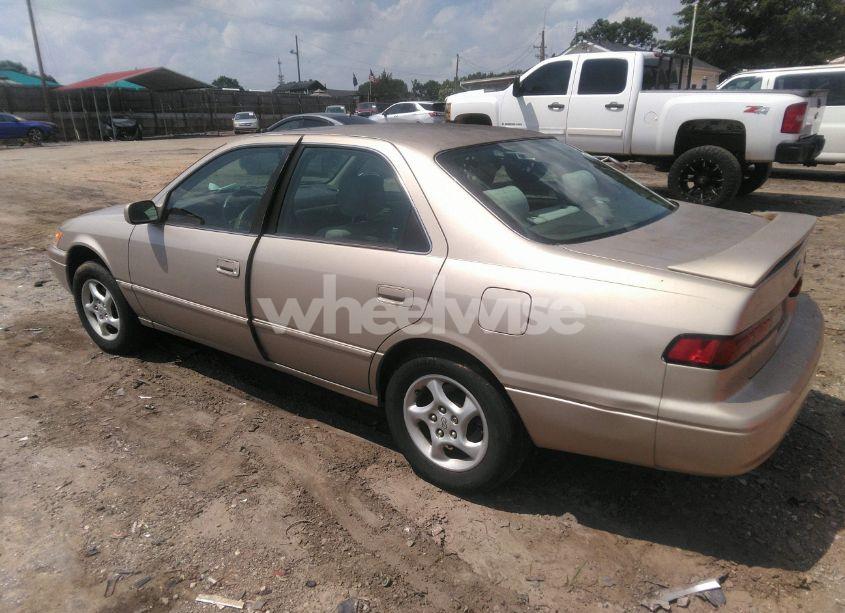 Photo 3 of 1998 Toyota Camry LE V6 (VIN 4T1BF22K5WU068342)