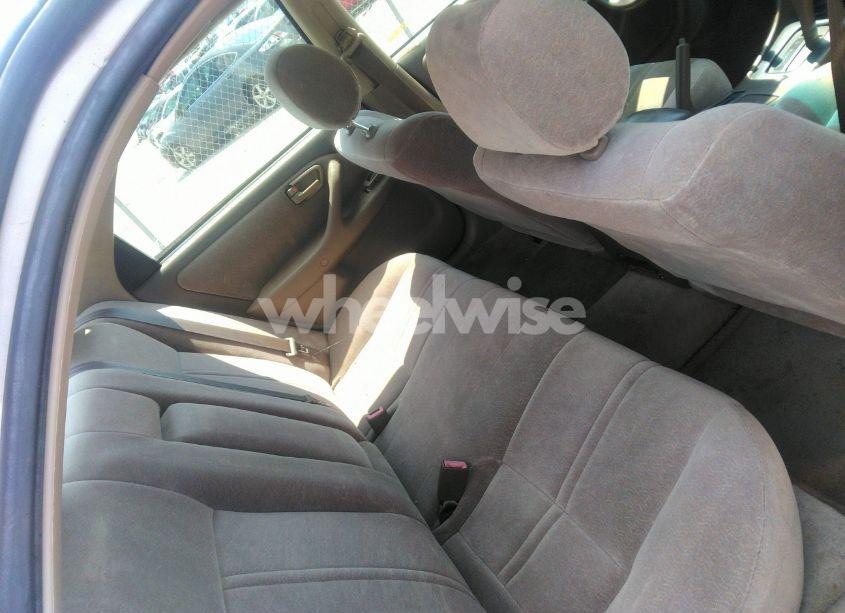 Photo 8 of 1998 Toyota Camry LE V6 (VIN 4T1BF22K5WU068342)