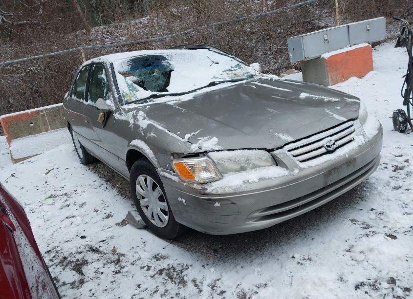 2000 Toyota Camry LE V6 (VIN 4T1BF22K5YU108390) main photo