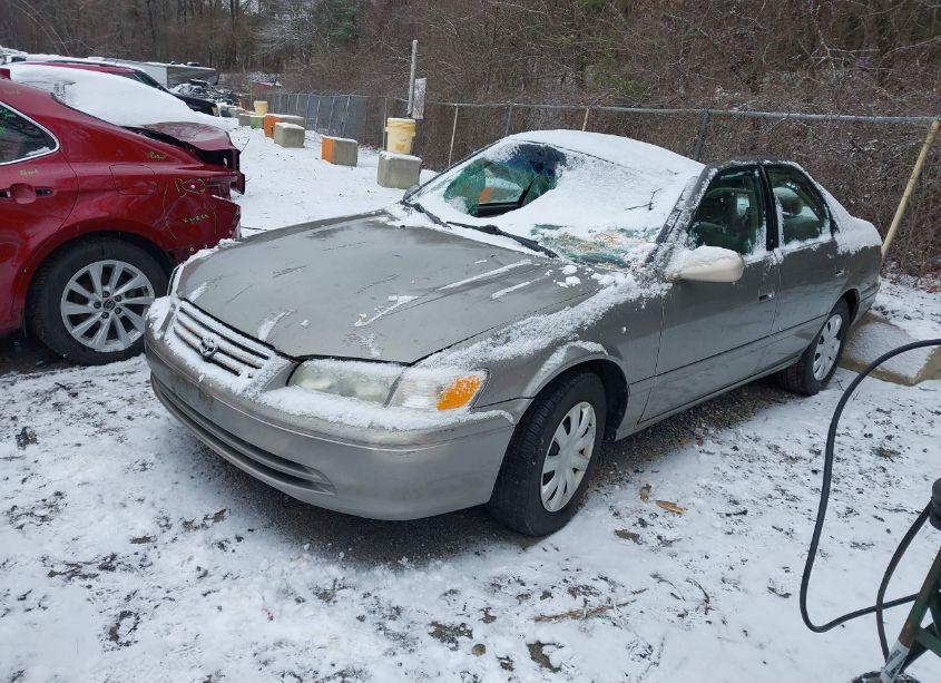 Photo 2 of 2000 Toyota Camry LE V6 (VIN 4T1BF22K5YU108390)
