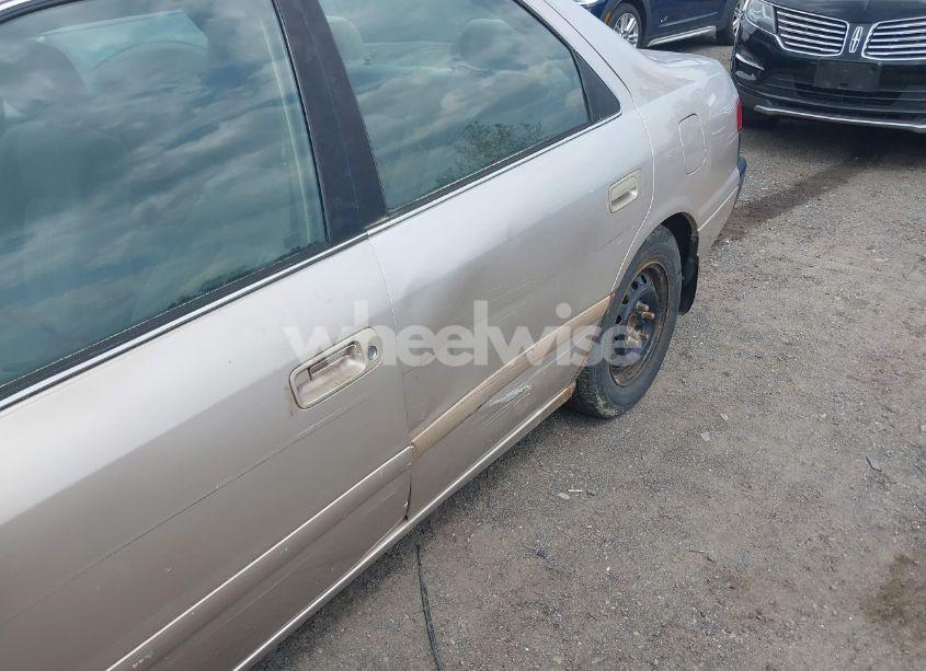 Photo 6 of 2000 Toyota Camry LE V6 (VIN 4T1BF22K5YU938013)