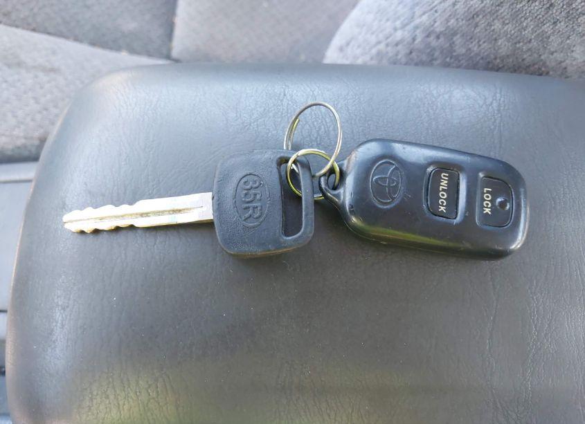 Photo 11 of 2001 Toyota Camry XLE/LE (VIN 4T1BF22K71U122362)