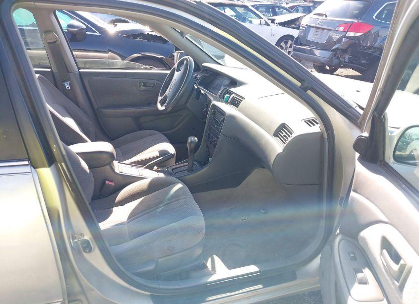 Photo 5 of 2001 Toyota Camry XLE/LE (VIN 4T1BF22K71U122362)
