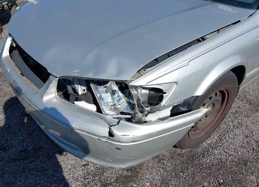 Photo 6 of 2001 Toyota Camry XLE/LE (VIN 4T1BF22K71U122362)