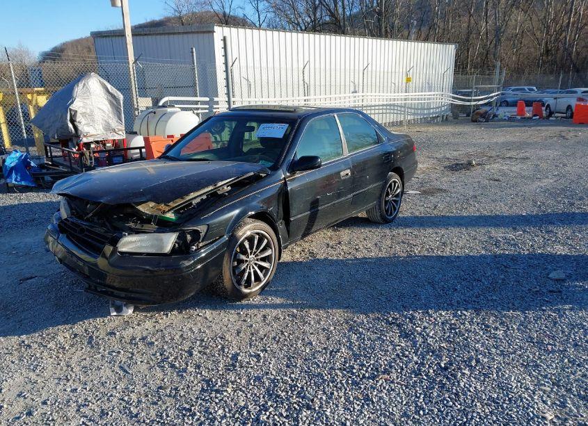 Photo 2 of 1997 Toyota Camry LE V6 (VIN 4T1BF22K7VU910662)