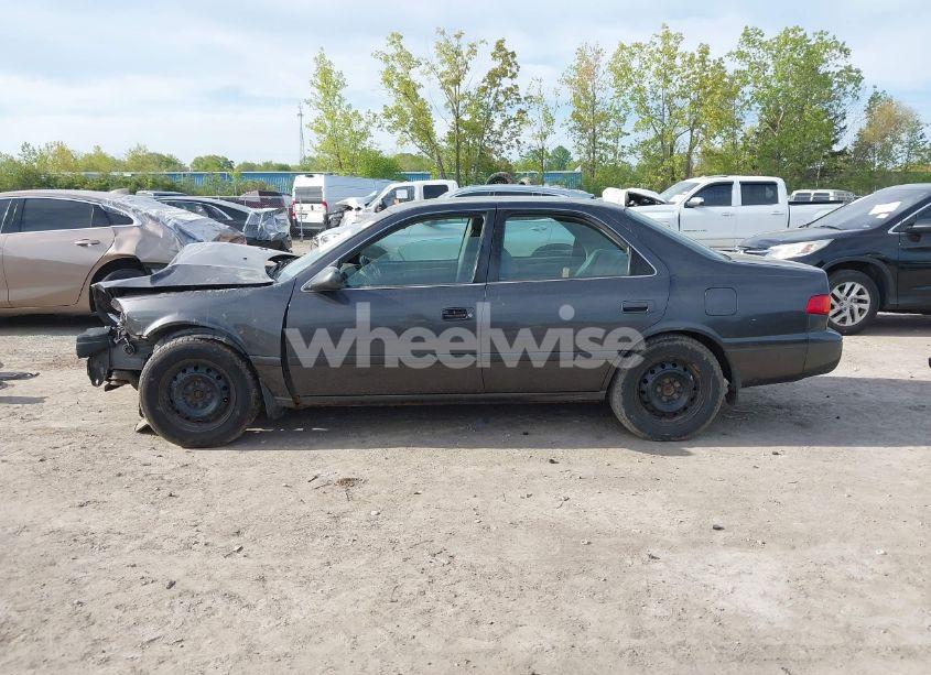 Photo 15 of 2000 Toyota Camry LE V6 (VIN 4T1BF22K7YU092029)