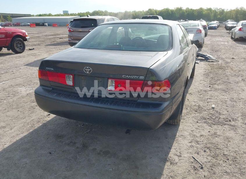 Photo 4 of 2000 Toyota Camry LE V6 (VIN 4T1BF22K7YU092029)