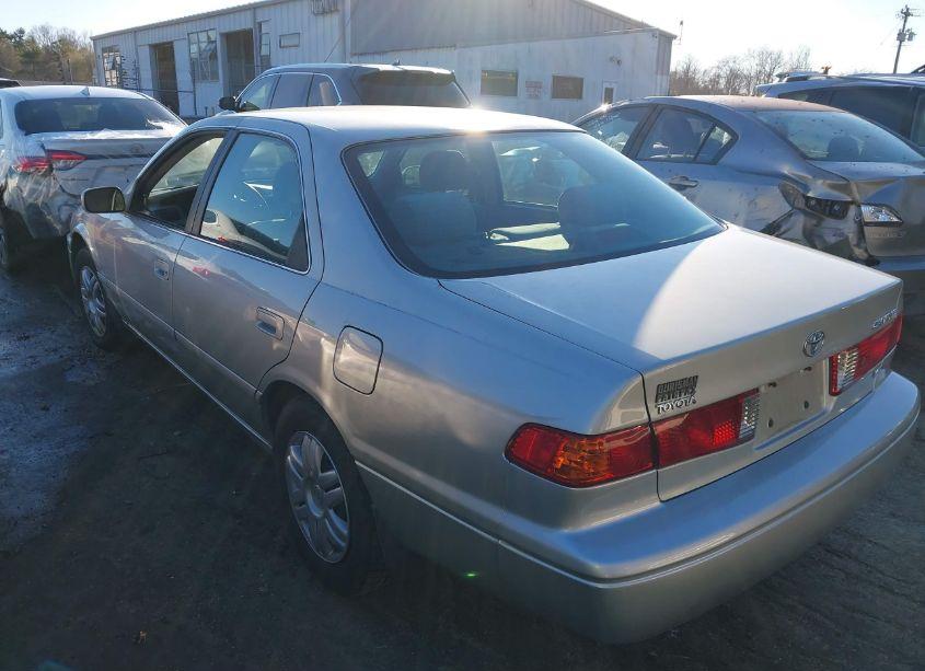 Photo 3 of 2000 Toyota Camry LE V6 (VIN 4T1BF22K7YU112408)