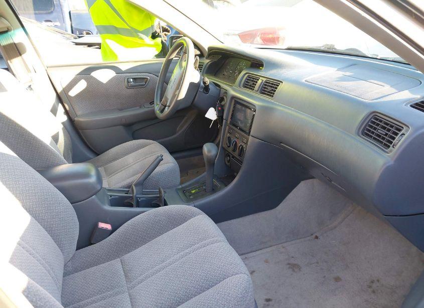 Photo 5 of 2000 Toyota Camry LE V6 (VIN 4T1BF22K7YU112408)