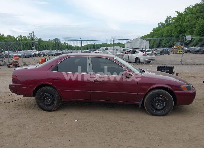 Photo 13 of 1997 Toyota Camry LE V6 (VIN 4T1BF22K8VU005878)